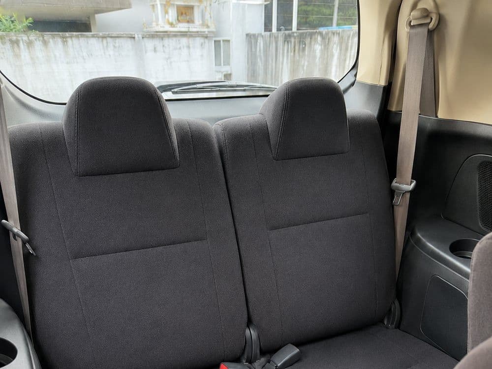 Selepas tempat duduk belakang dicuci